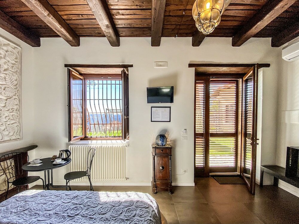 Фото Tenuta Novecento Bio Agriturismo