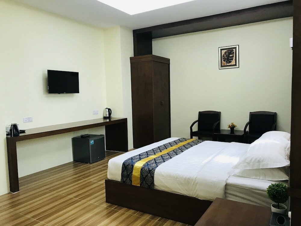 Фото Royal Peacock Hotel