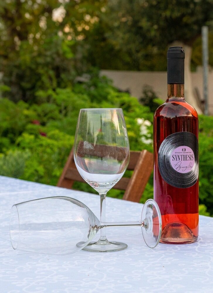 Фото Comfort Stay Airport Studios - Free shuttle from the Athens Airport