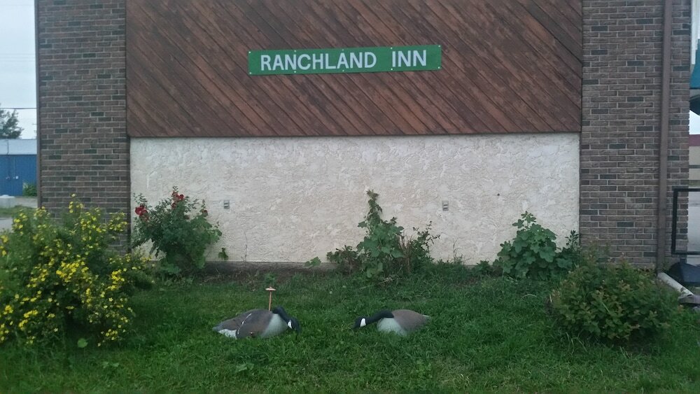 Фото Ranchland Inn