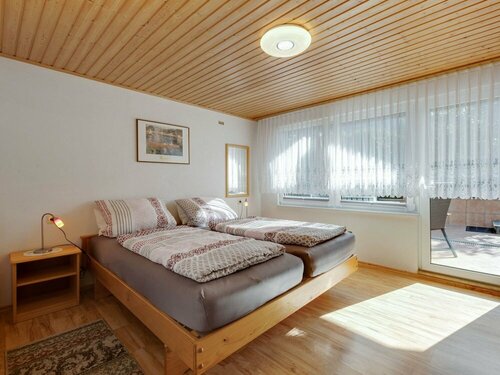 Гостиница Bright Holiday Home in Schonbrunn With Garden