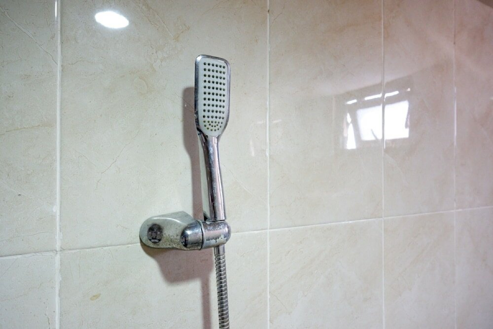 Фото RedDoorz Plus @ Cameloan Hotel Palu