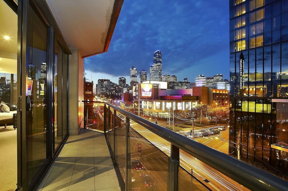 Фото Sanctuary Apartments - Vue Grande