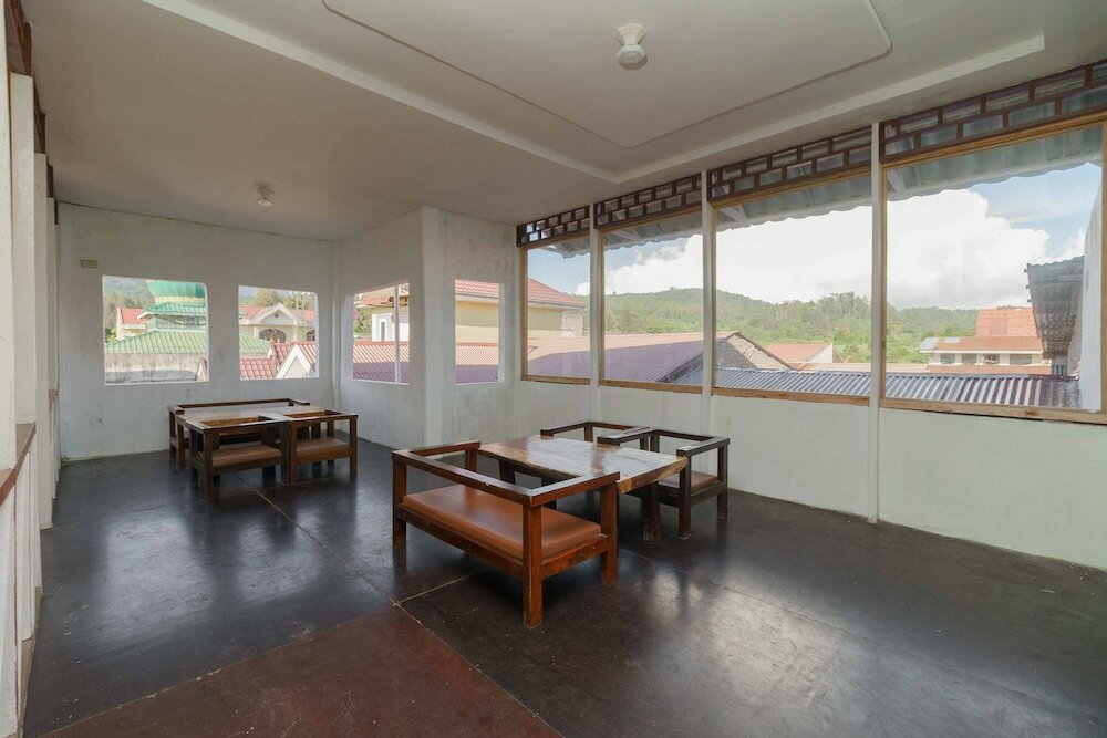 Фото RedDoorz Syariah Hotel Enasti Berastagi