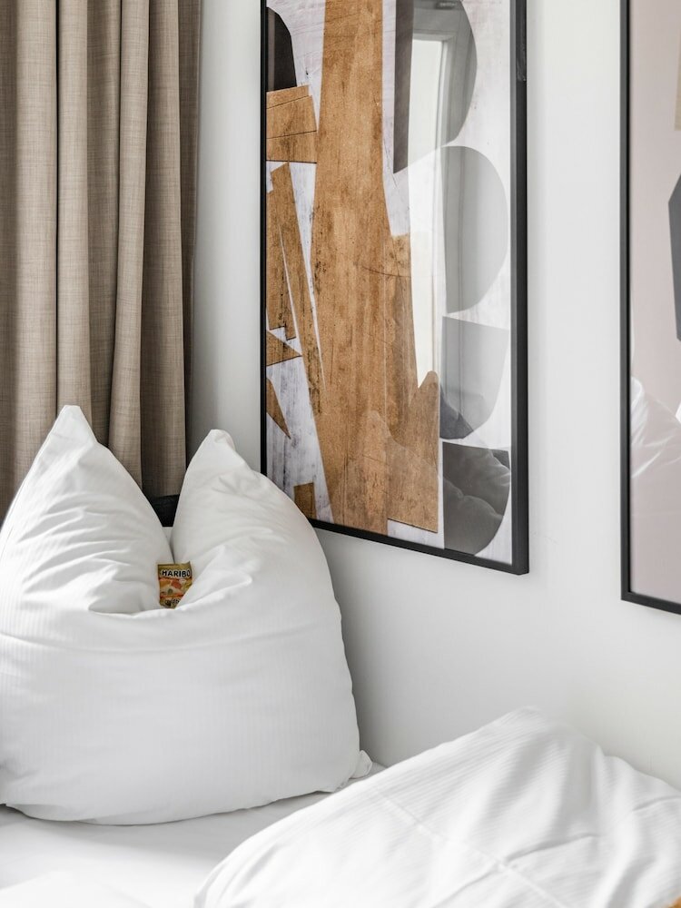 Фото Limehome Zwickau Große Biergasse