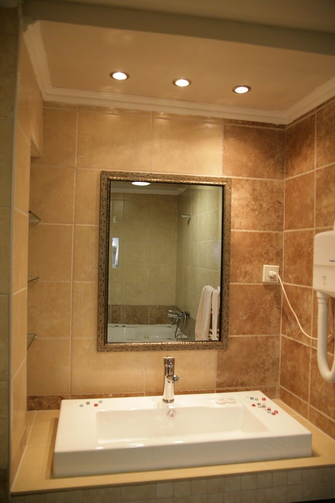 Фото Four Seasons Hotel