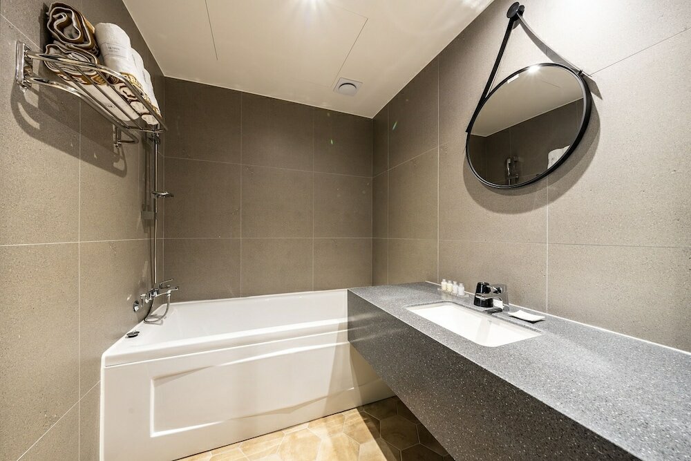 Фото Brown Dot Hotel Suwon