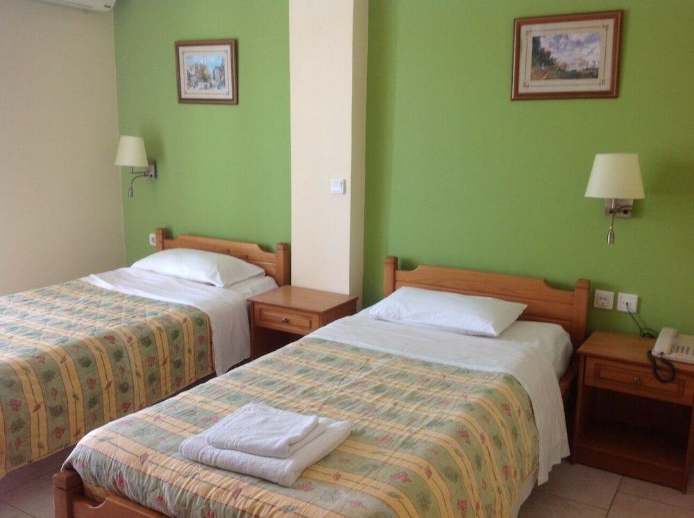 Фото Perros Hotel