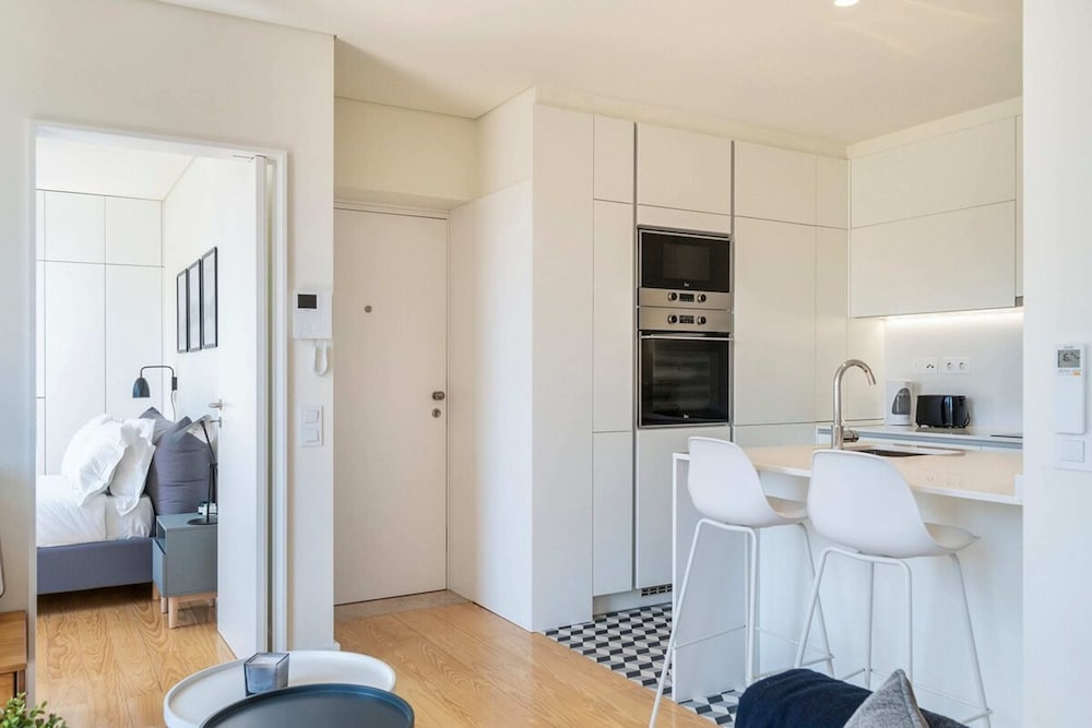 Фото Modern 1bd w Ac & Balcony