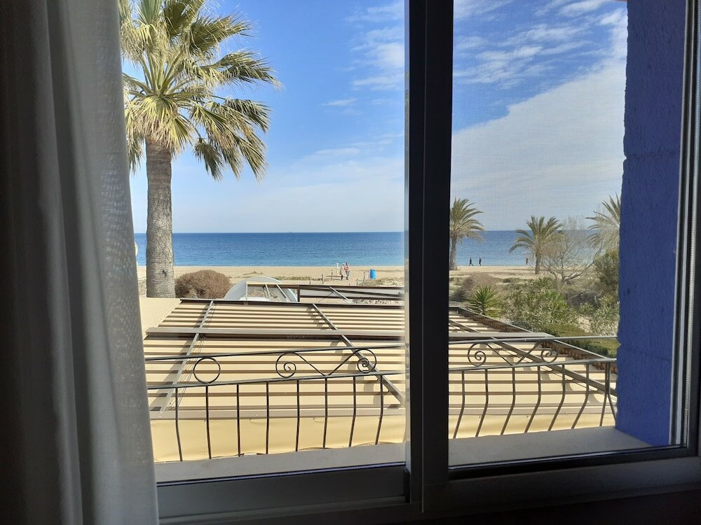 Фото Hotel Oasis