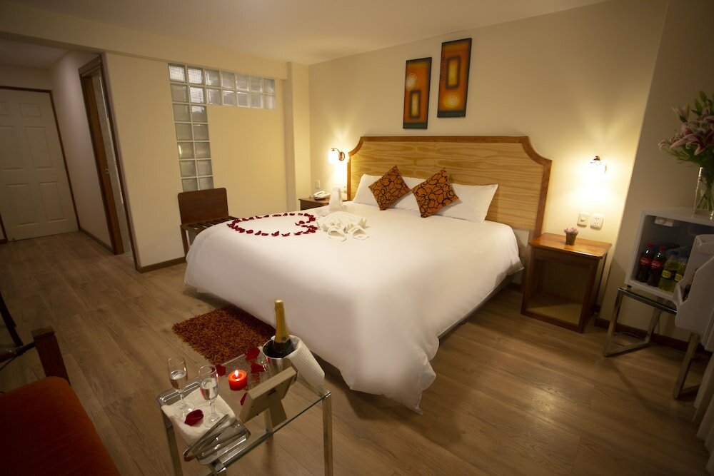 Фото Sol Plaza Hotel