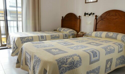 Гостиница Hotel El Coloso в Херес-де-ла-Фронтера