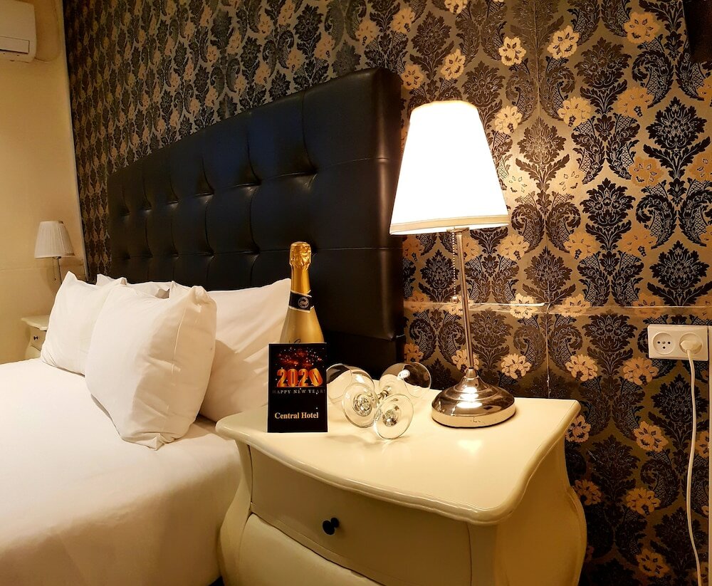 Фото Central Hotel