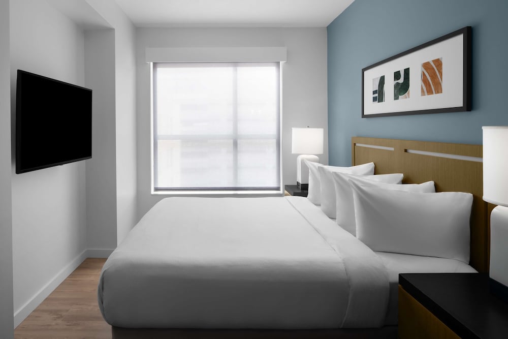 Фото Hyatt House Raleigh North Hills