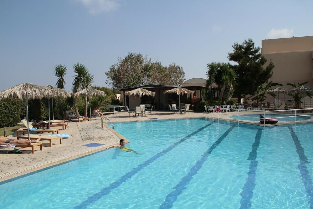 Фото Roselands Hotel Bungalows