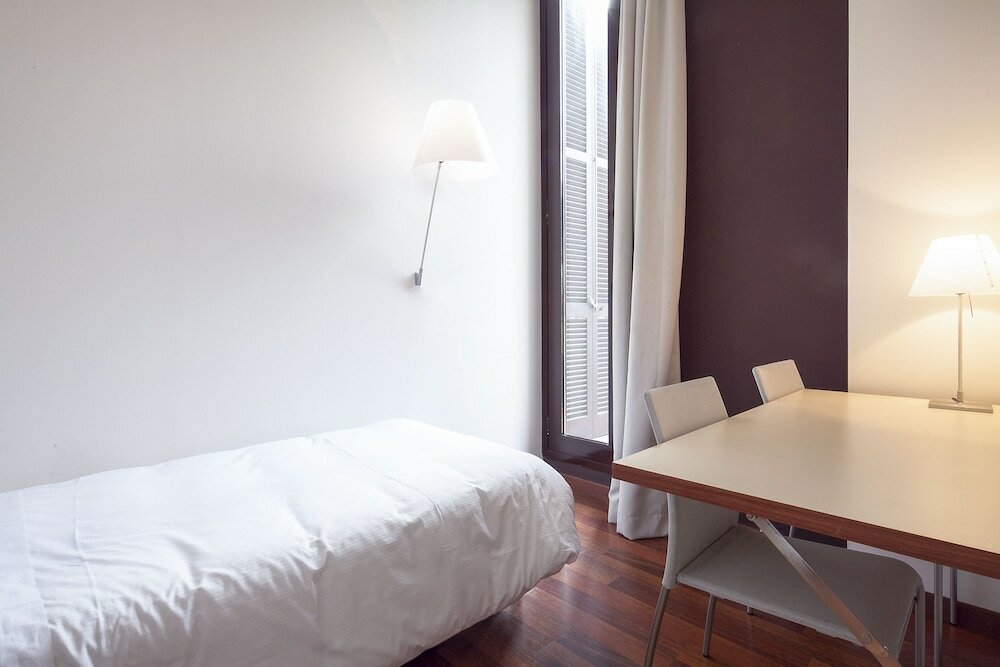 Фото Inside Barcelona Apartments Mercat