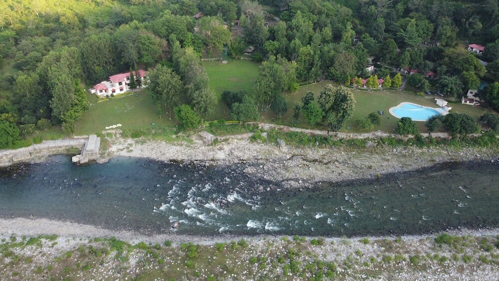 Фото WelcomHeritage Tarangi Ramganga Resort, Corbett