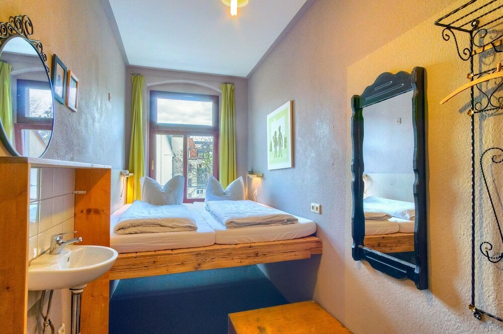 Фото Lollis Homestay - Hostel