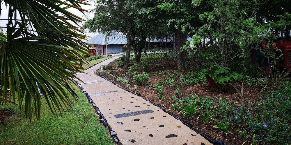 Фото Amazian Mountain River Lodge