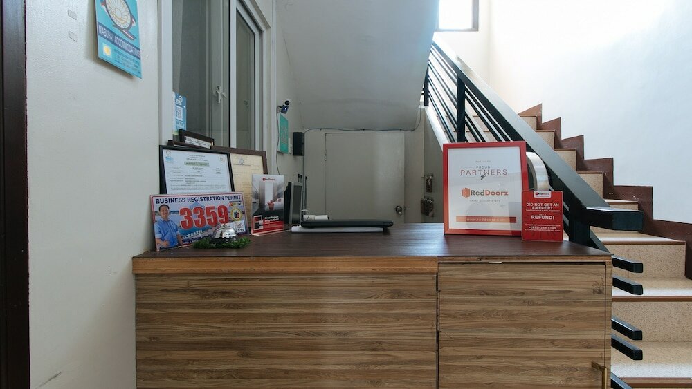 Фото RedDoorz @ Golite Washington - Hostel