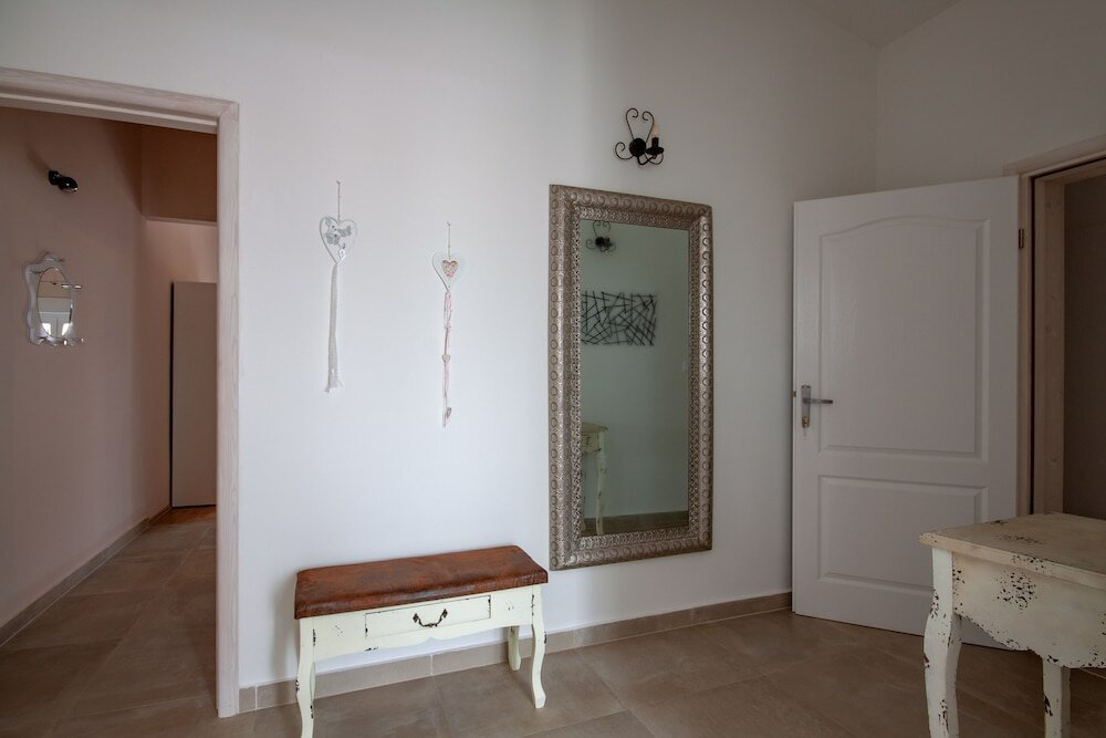 Фото Five bedroom villa Emily with pool