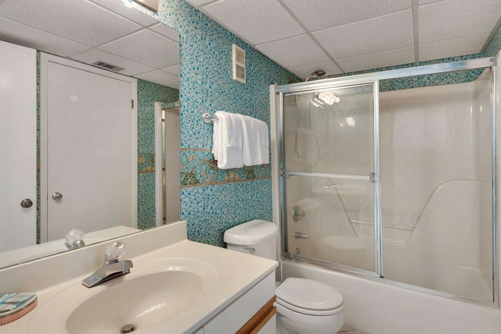 Фото Edgewater Beach Resort Tower 3- 811