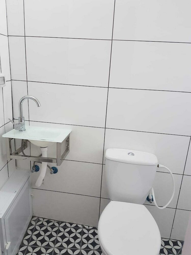 Фото AirTLV Hatikva Apartments