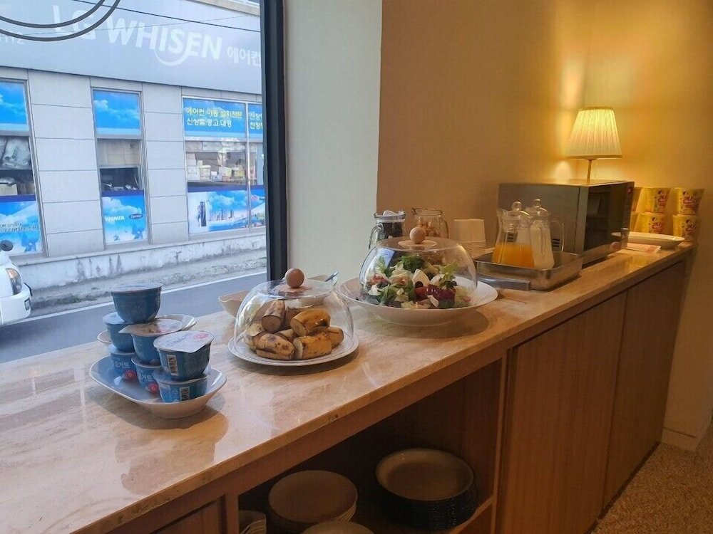 Фото Seven Bricks Hotel