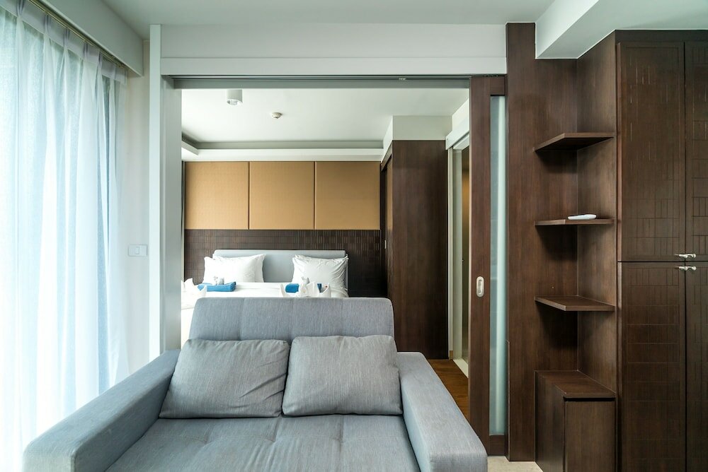 Фото Aristo Surin by Lofty