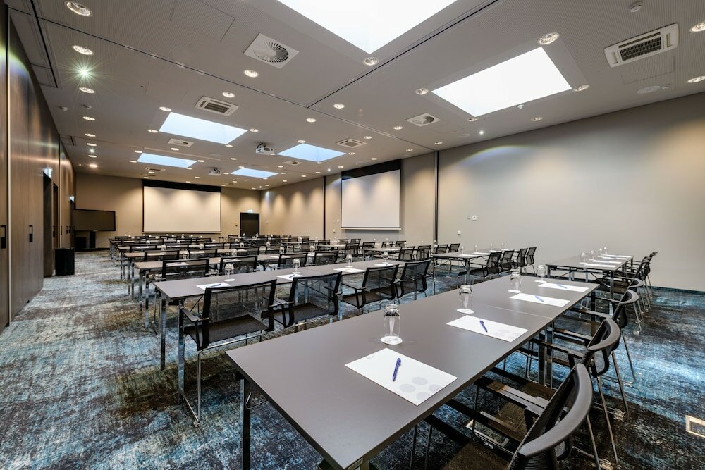 Фото Novotel Regensburg Zentrum