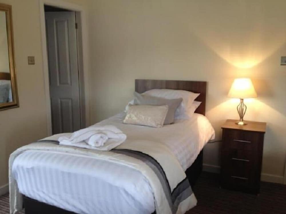 Фото The New Brighton Hotel