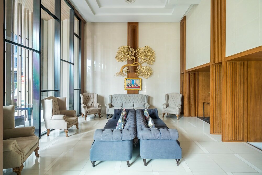 Фото Aristo Surin by Lofty