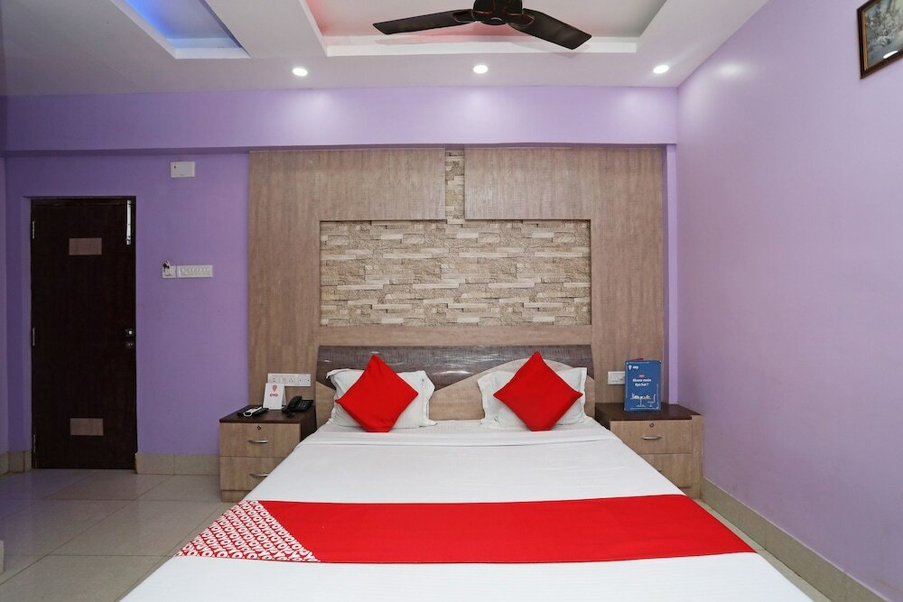 Фото Oyo 25006 Hotel tr Palace