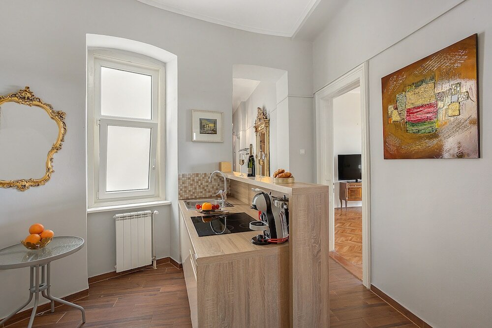 Фото Villa Muenz Luxurious Residence