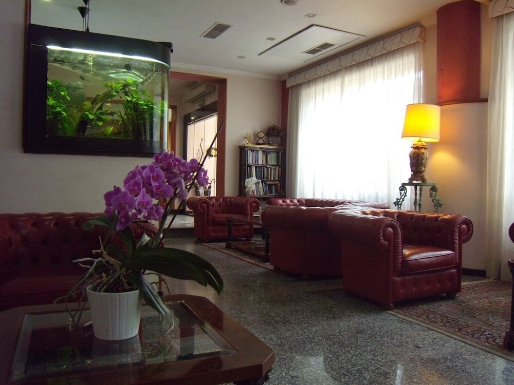 Фото Astor Hotel