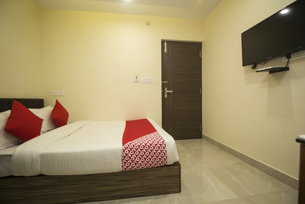 Фото Oyo 24810 Silver Crescent