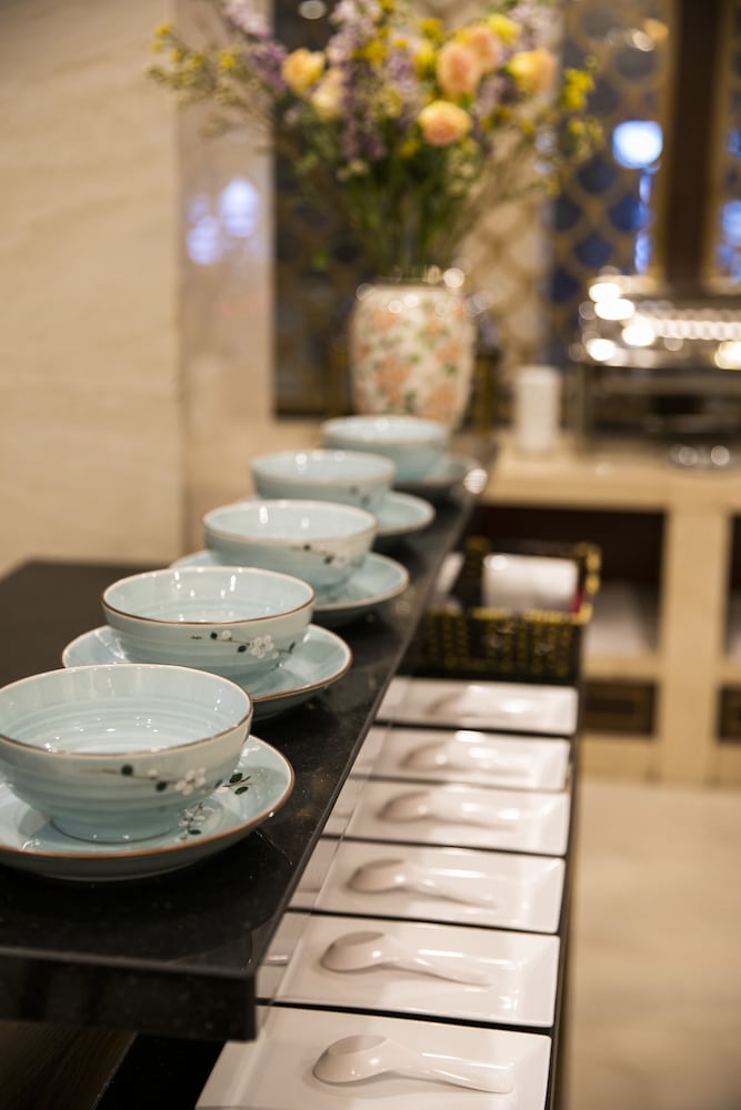 Фото Western Hanoi Boutique Hotel