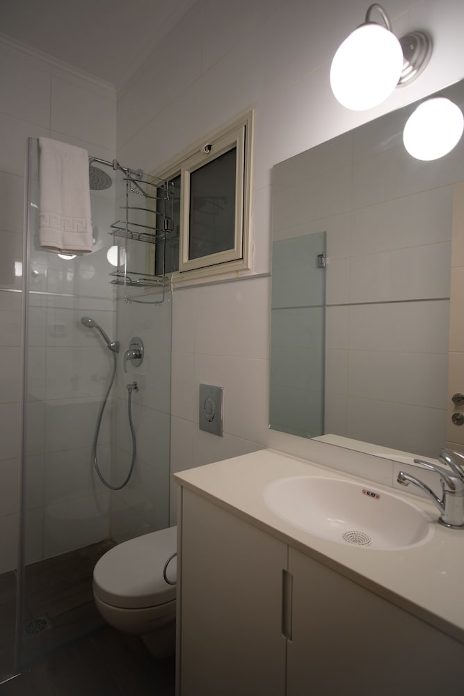 Фото Отель Shlomtzi