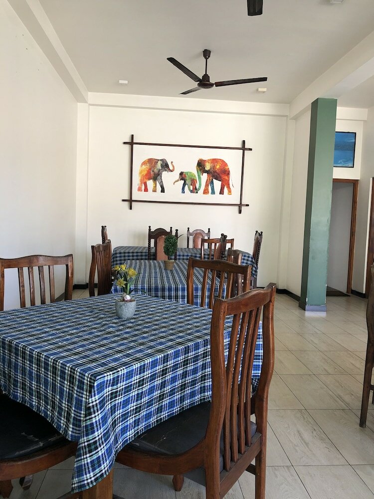 Фото Dasu's Restaurant & Villa