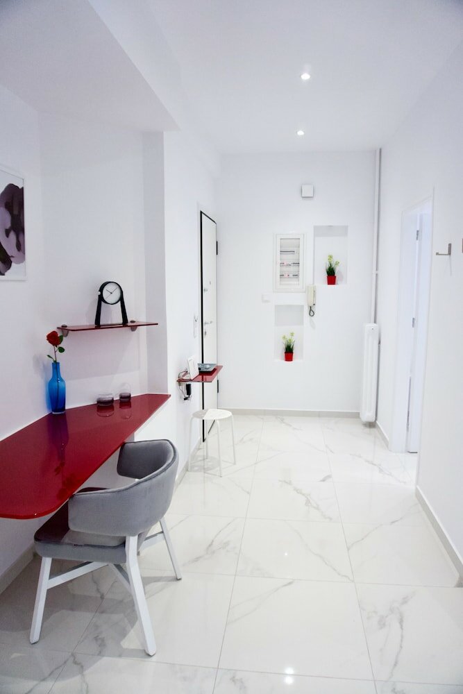 Фото Sophisticated Modern Apt in Athens