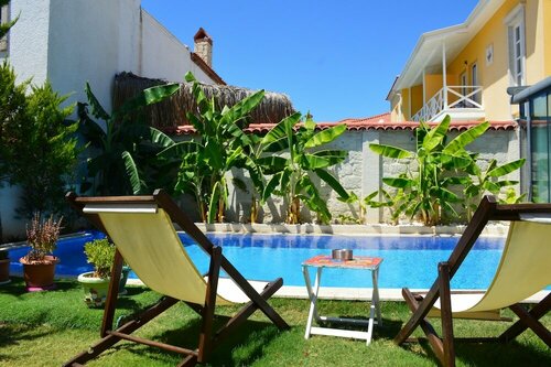 Гостиница Kybele Suites Alaçatı в Чешме