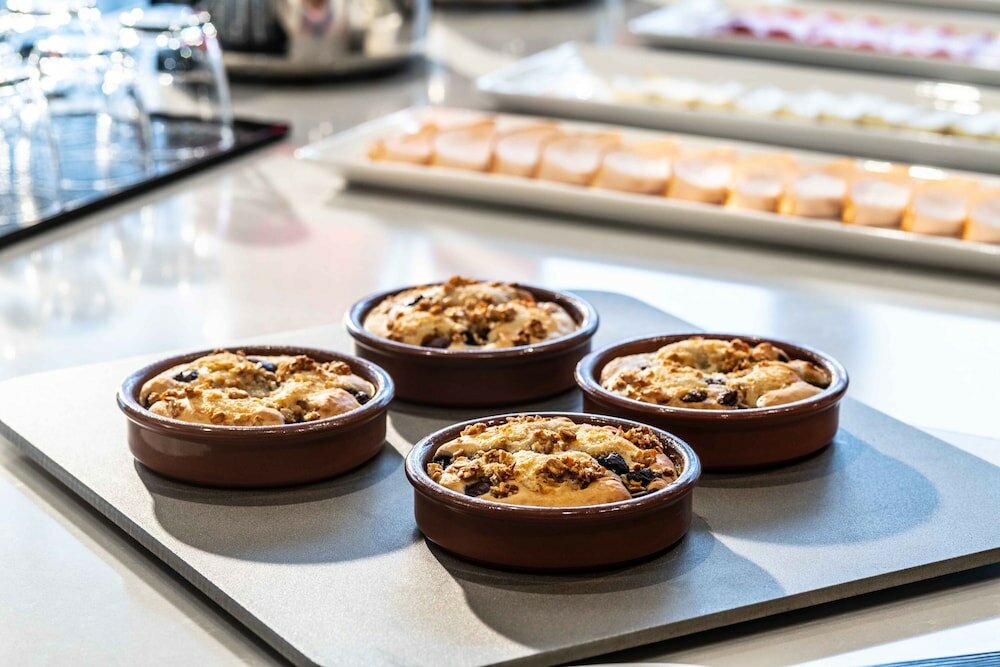 Фото Ac Hotel by Marriott Portsmouth