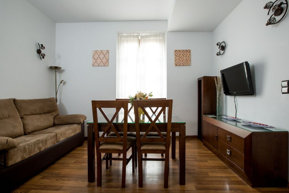 Фото Apartamentos Lonja del Marques