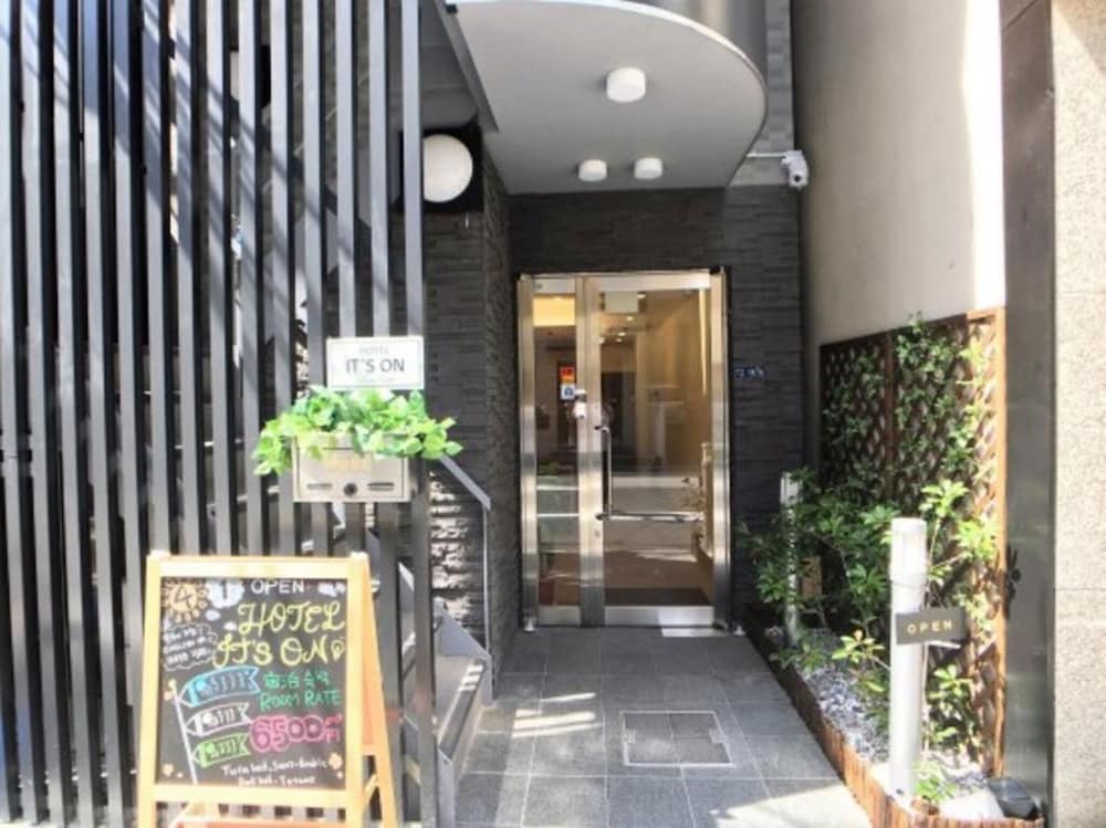 Фото Hotels It's On Osaka Shinsaibashi
