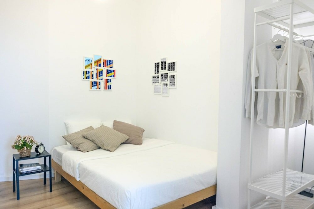 Фото Pastoral at the heart of Rothchild Blv