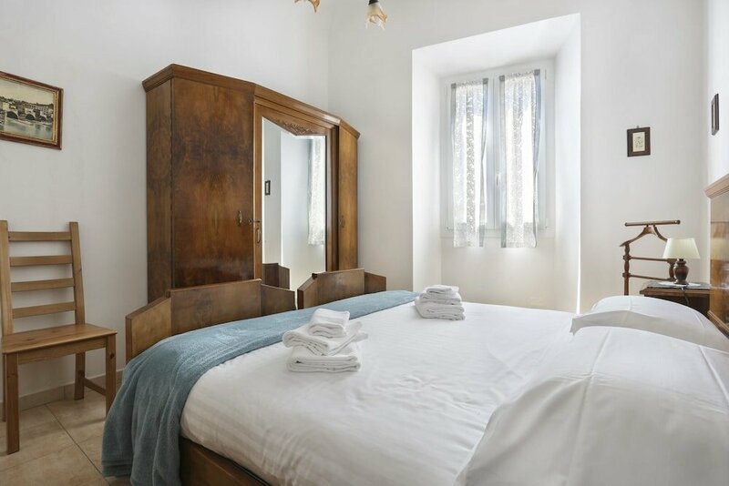 Гостиница Le Grazie Apartments in Superb Location