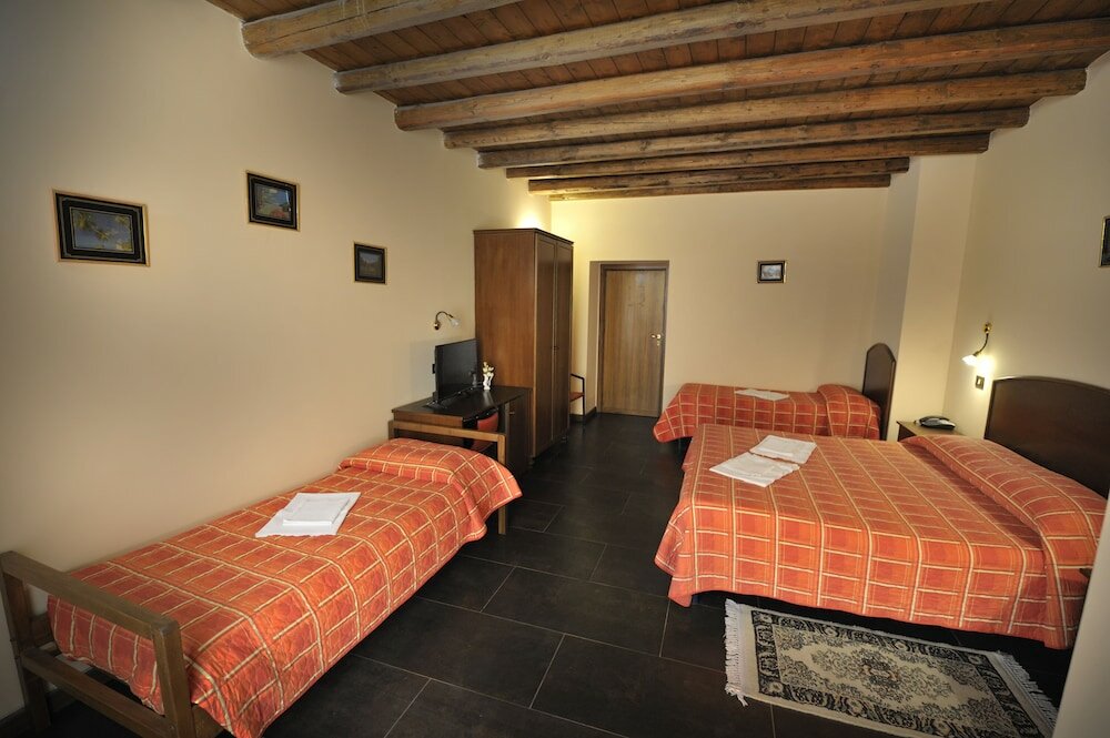 Фото Hotel Piccolo di Corduneanu Aurora