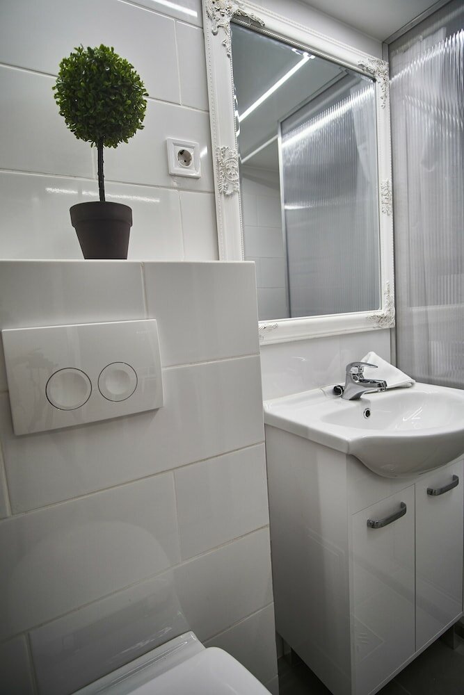 Фото A32 Apartments Budapest