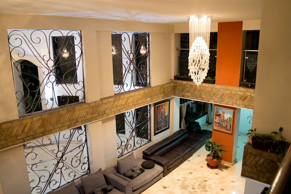 Фото Constellation Hotel