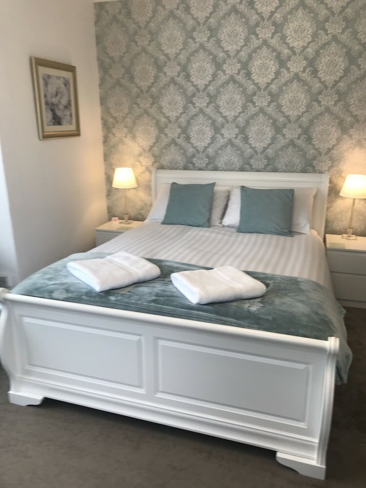 Фото Highcliffe Hotel